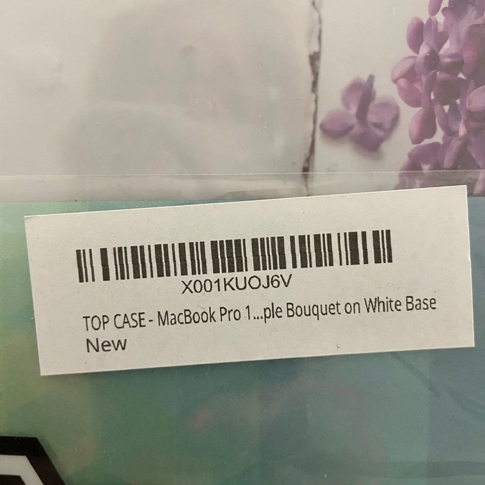 MacBook Pro Case with Ventilation and Logo Visibility